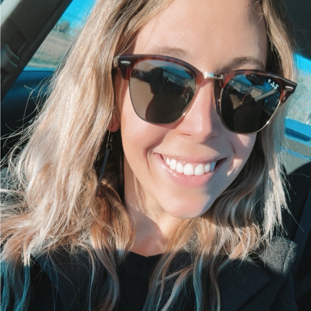 Meet your Posher, Sarah